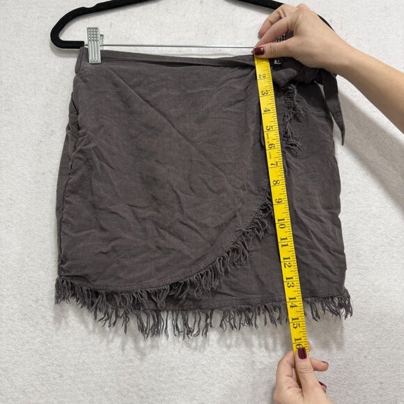 Natural Life Skirt Womens Medium Charcoal Gray Wrap Fringe Mini Boho Tie Waist - Picture 3 of 8